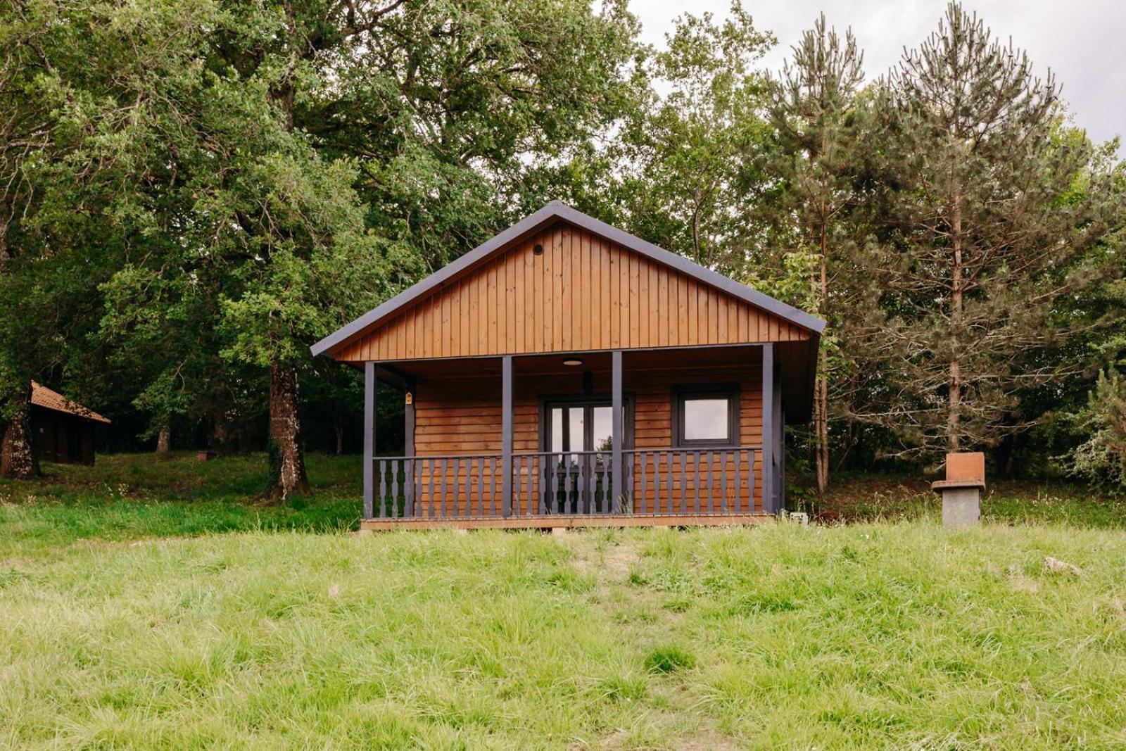 Slow Village Seveilles Valades Exterior photo